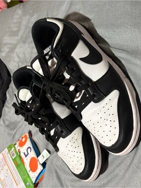 Nike Black and White Low-no Top Sneakers